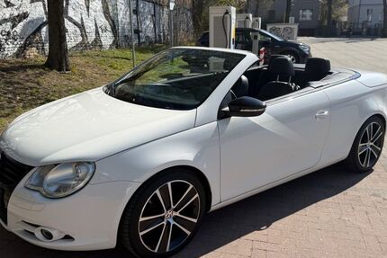 VW Eos 216.085 km 4.800 &euro; Berlin 13086