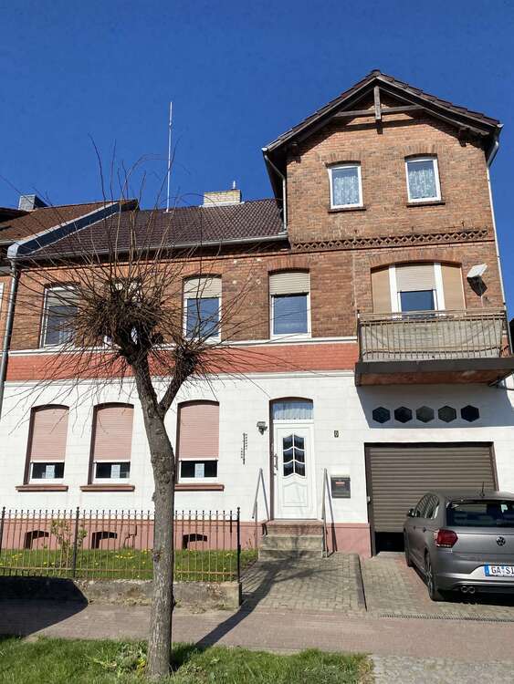Haus zum Kaufen in Bismark 130.000 € 180 m²