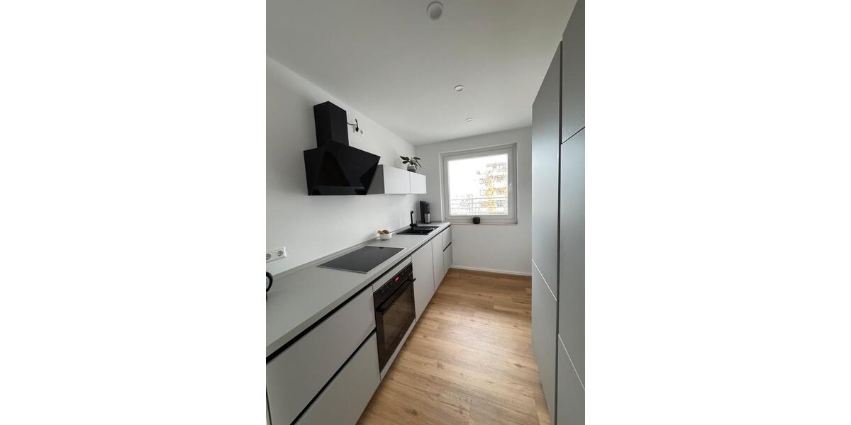 Kernsanierte 4-Zimmer-Wohnung in Lehrte – Teilmöbliert 4 zimmer