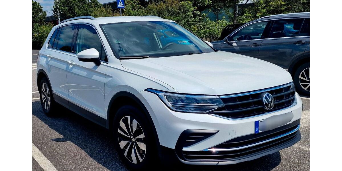 VW Tiguan 26.700 km 29.700 &euro; Emden 26721