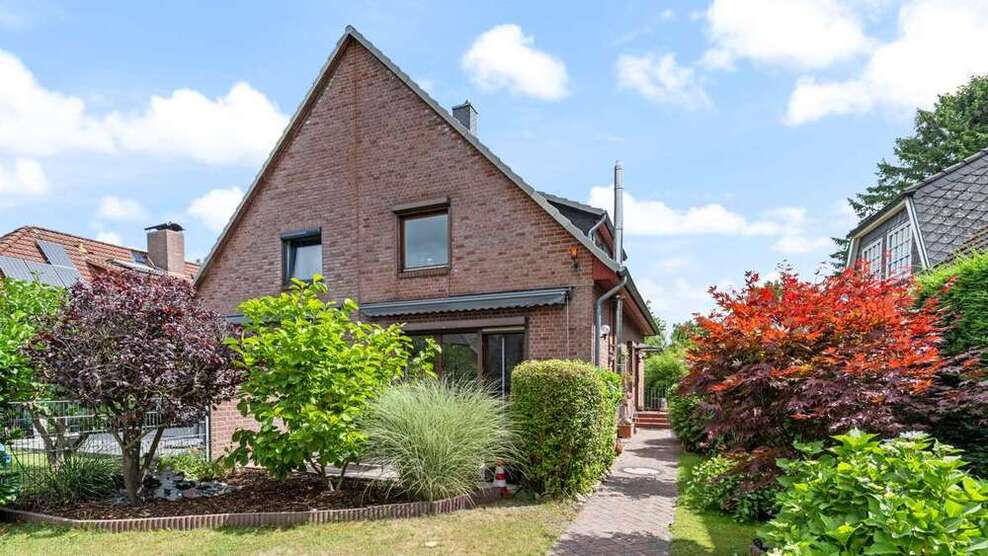 Haus zum Kaufen in Hamburg-Lurup 579.000 € 97.36 m²