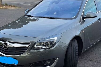 Opel Insignia 196.000 km 8.700 &euro; Aachen 52068