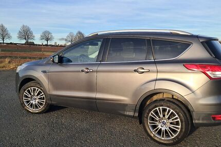 Ford Kuga 99.000 km 9.800 &euro; Straßenhaus 56587