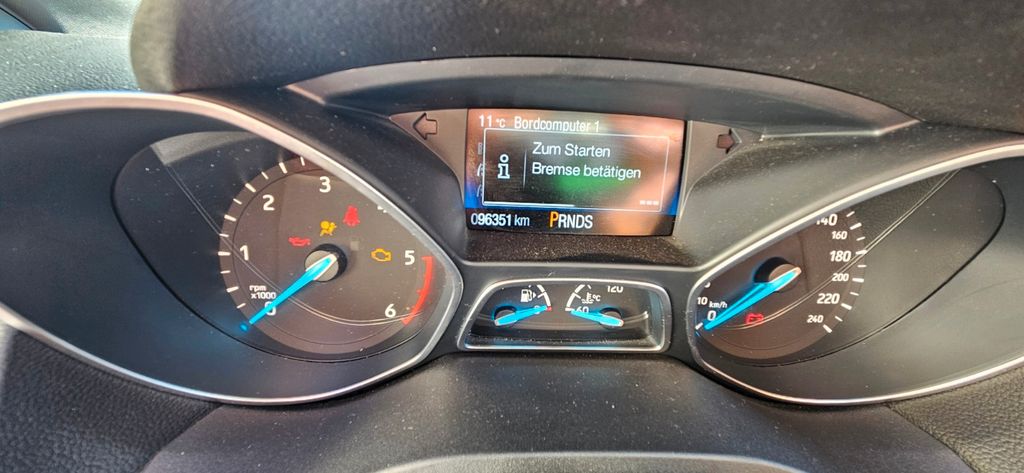 Ford Kuga 101.000 km 17.000 &euro; Reinbek 21465