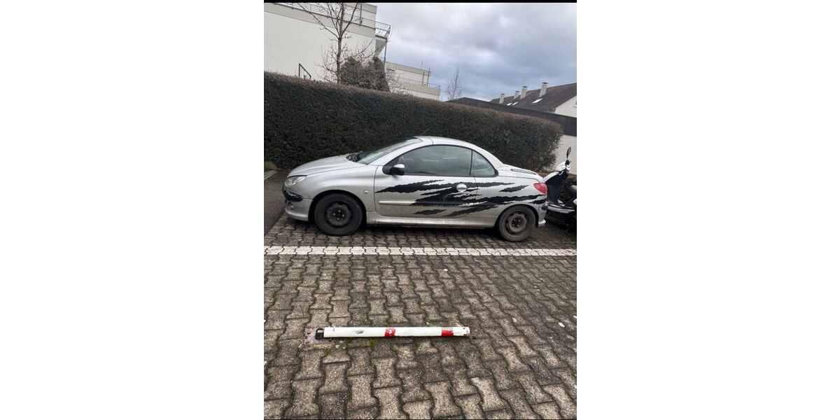 Peugeot 206 220.000 km 1.100 &euro; Singen 78224