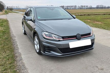 VW Golf 82.000 km 22.800 &euro; Anklam 17389