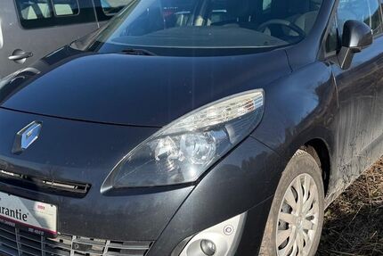 Renault Scenic 211.233 km 747 &euro; VÖHRINGEN (LANDKREIS ROTTWEIL BEI STUTTGART) 72189