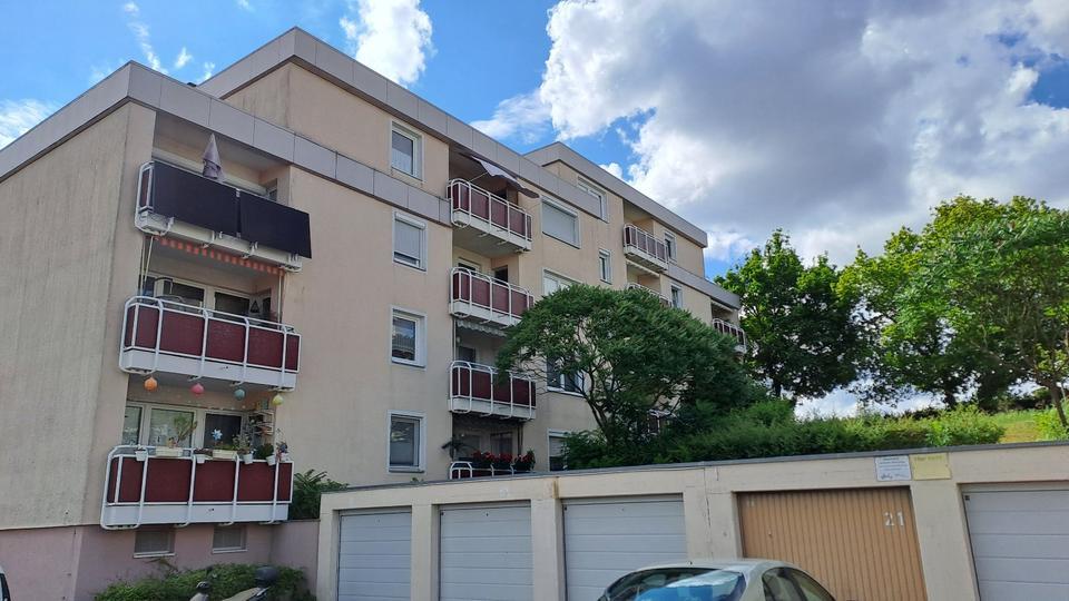 4 Zimmerwohnung 92 m² 1 OG. in Gerbrunn Preis : 295 000 € Baujahr