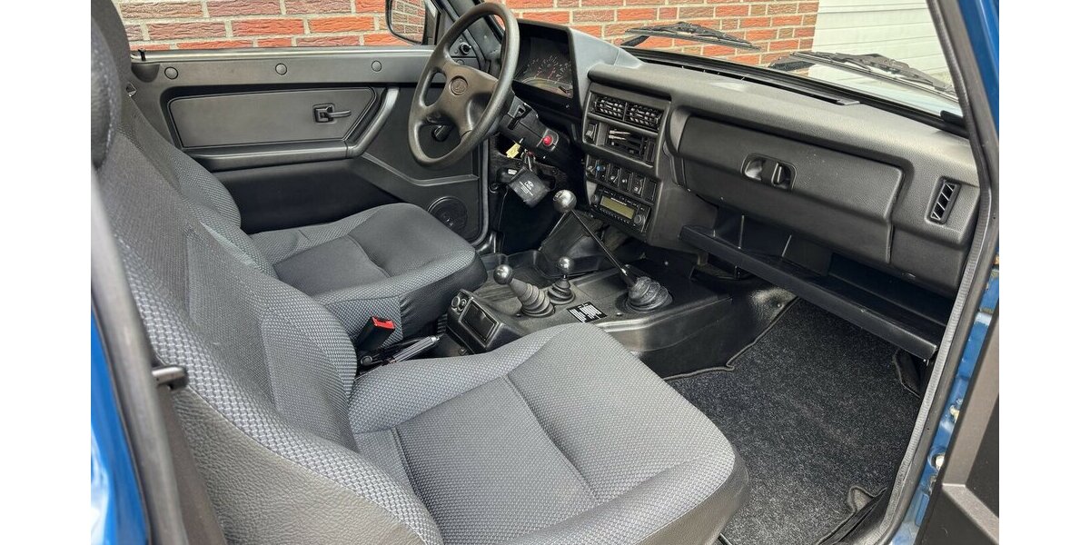 Lada Niva TAIGA Day 4x4 wie neu 2121DE Standhzg. Navi 17.000 km 19.999 &euro; Hamburg 22339
