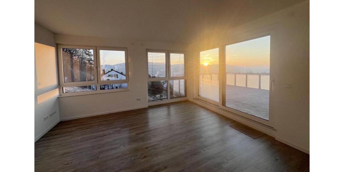 Attraktive Terrassenwohnung mit Panoramablick und Aufzug - in Herborns schönster Wohnlage 2 zimmer