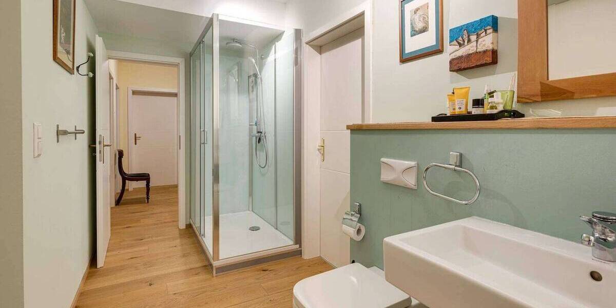 Einfamilienhaus Grünwald - 7 Zimmer, 238 m&sup2;, 3.036.000&euro; | Angebot:26702891