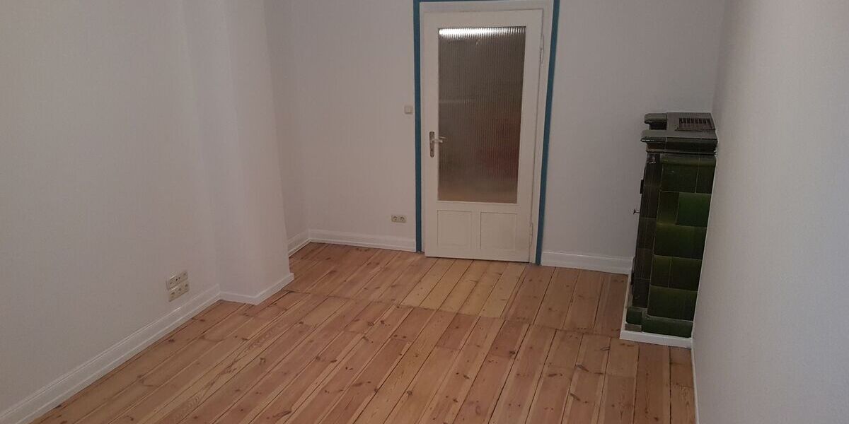 Gehobene Altbauwohnung mit großem Balkon ca. 150qm - Wohnraum oder gewerblichen Nutzung möglich - Appartement Neustadt | Angebot:26634102