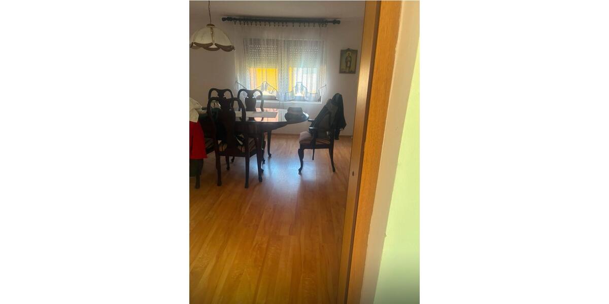 Einfamilienhaus Gülzow - 10 Zimmer, 300 m&sup2;, 155.000&euro; | Angebot:27131002