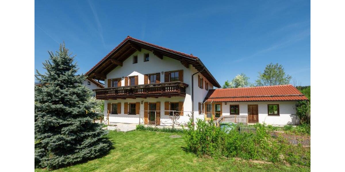 Einfamilienhaus Bergen - 17 Zimmer, 180 m&sup2;, 950.000&euro; | Angebot:26750612