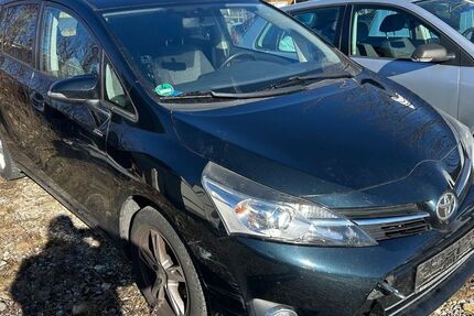 Toyota Verso 166.000 km 4.799 &euro; Kirchheim 85551
