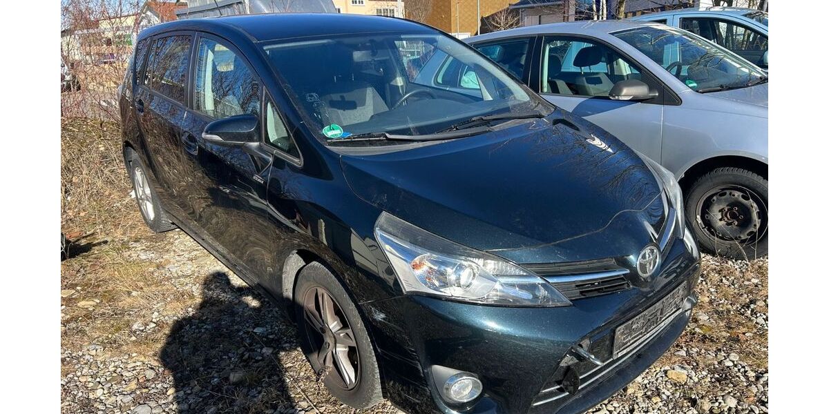 Toyota Verso 166.000 km 4.799 &euro; Kirchheim 85551