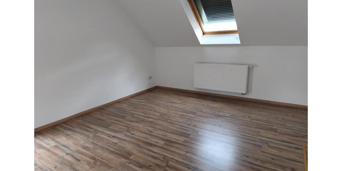 Etagenwohnung Birkenau - 4.5 Zimmer, 106 m&sup2;, 1.170&euro; | Angebot:26574661
