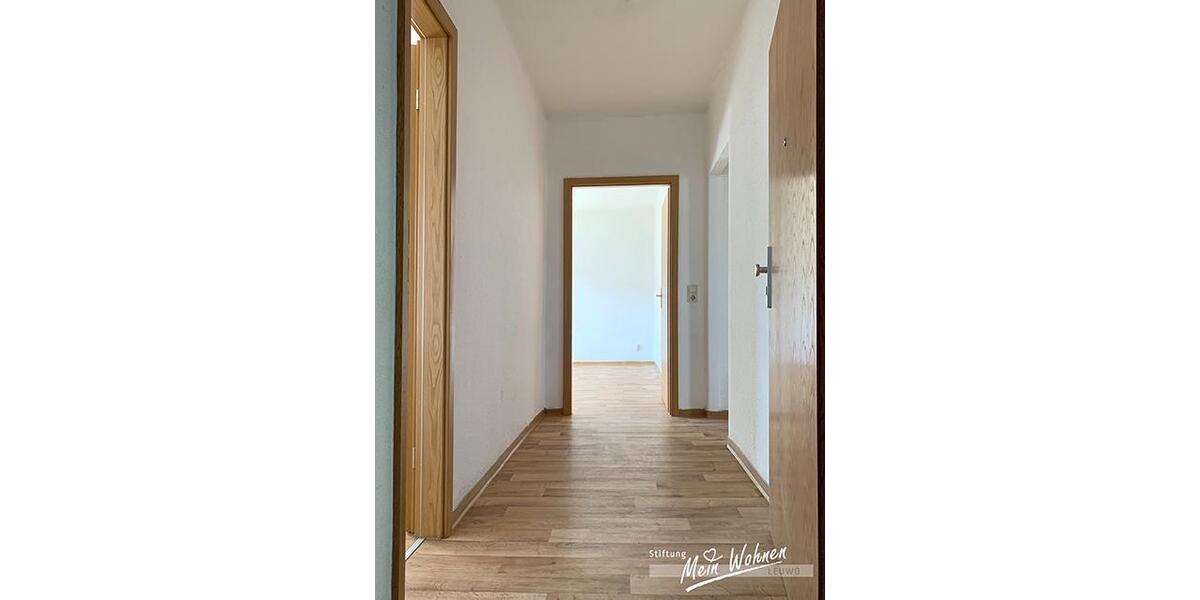 Etagenwohnung Bad Dürrenberg - 3 Zimmer, 56 m&sup2;, 365&euro; | Angebot:25415661