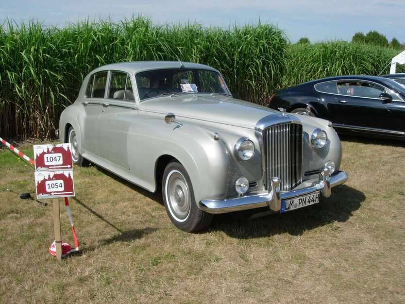 Bentley S1 165.555 km 23.000 € Merenberg 35799