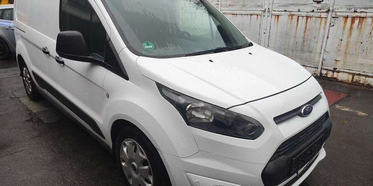 Ford Transit Connect 102.054 km 12.950 &euro; Berlin 14059