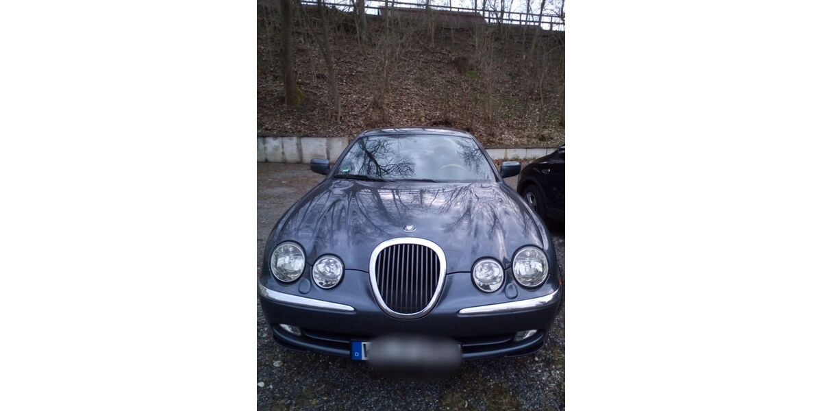 Jaguar S-Type 146.800 km 7.900 &euro; Hadern 81375