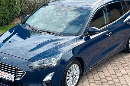 Ford Focus 99.997 km 14.880 &euro; Bahlingen 79353