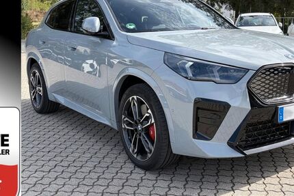 BMW iX2 2.000 km 51.900 &euro; Velburg 92355