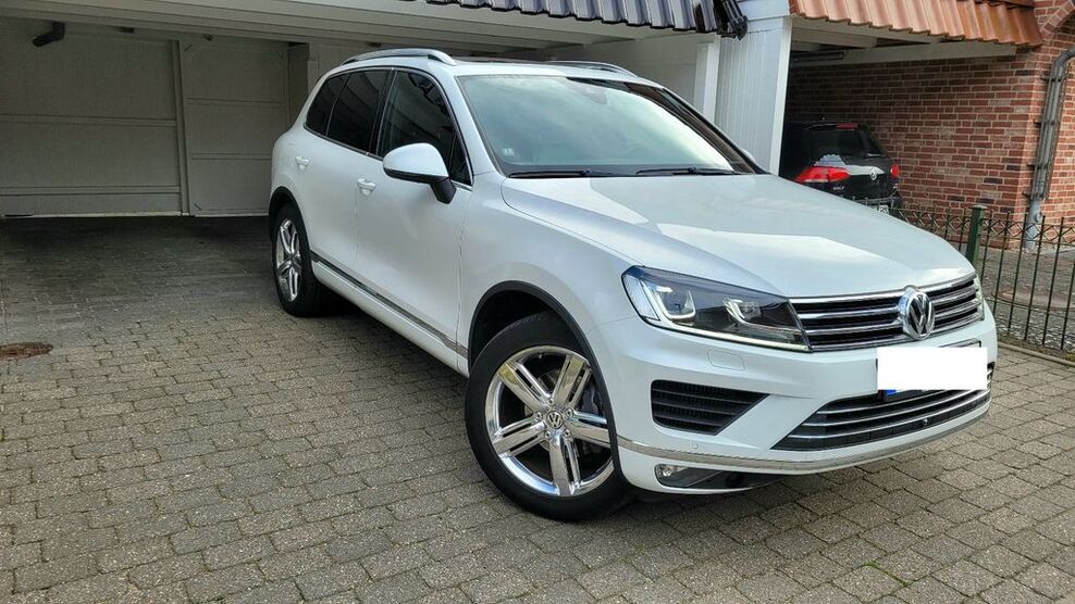 VW Touareg 102.500 km 26.900 € Wedel 22880