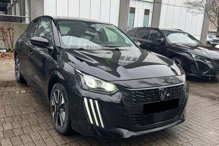 Peugeot 208 7.976 km 15.380 &euro; Rüsselsheim 65428