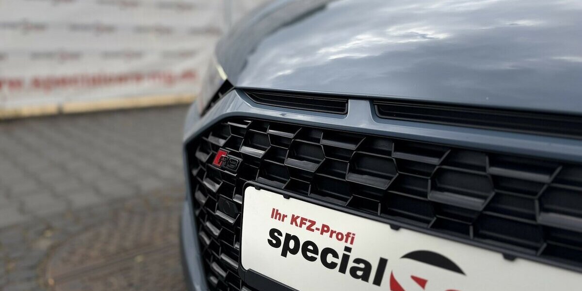 Audi R8 / 5.2 FSI quattro / 570PS / V10 FSI 110.000 km 99.900 &euro; Mönchengladbach 41066