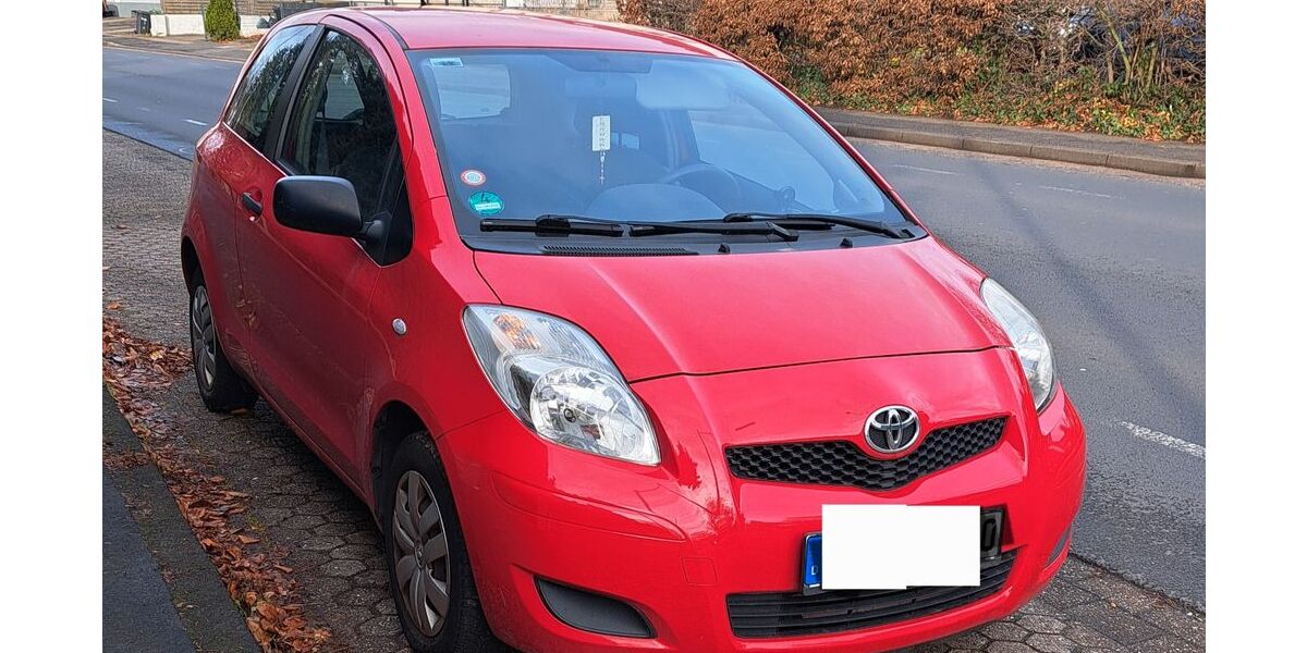 Toyota Yaris 125.500 km 2.888 &euro; Siegburg 53721