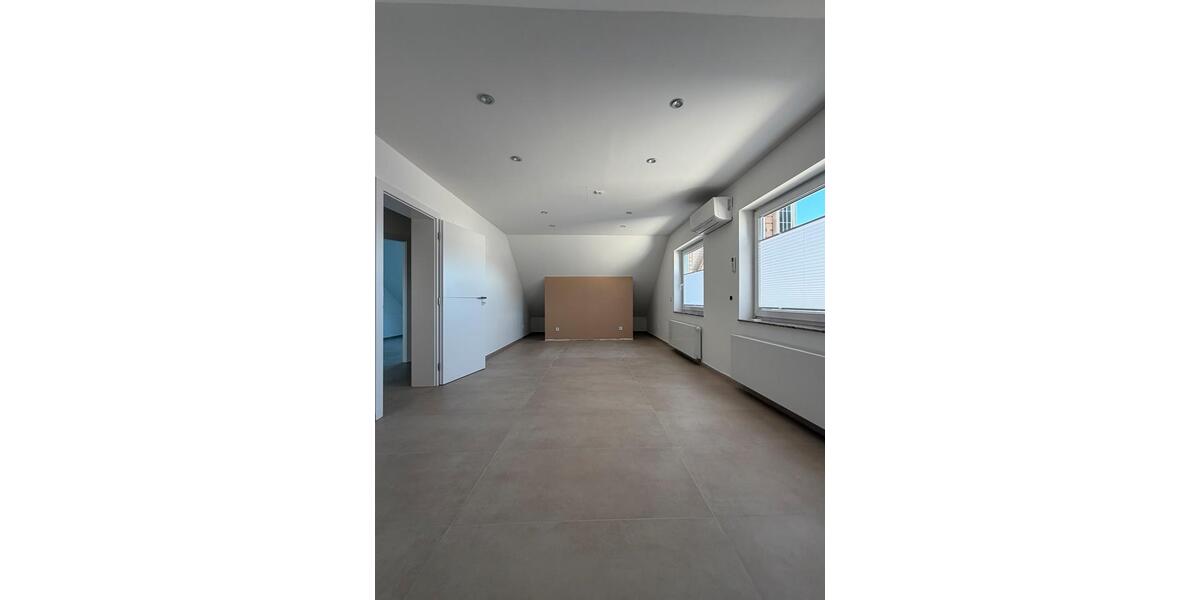 Maisonettenwohnung Hennef (Sieg) - 4 Zimmer, 153 m&sup2;, 2.000&euro; | Angebot:26261247