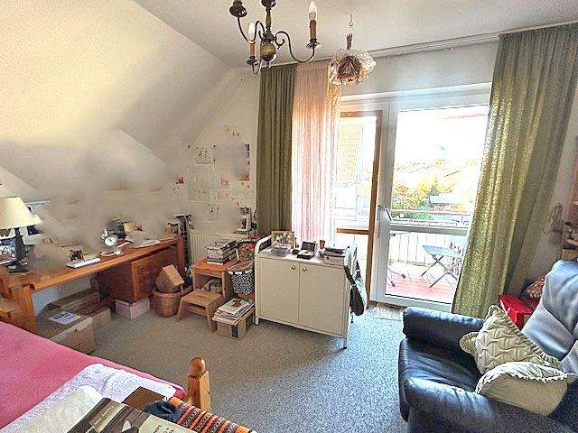 Etagenwohnung Birkenfeld - 4 Zimmer, 110 m&sup2;, 1.100&euro; | Angebot:24277092