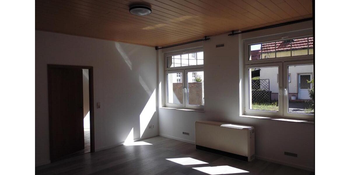 Erdgeschoßwohnung Bad Bibra - 2 Zimmer, 55 m&sup2;, 300&euro; | Angebot:21580075