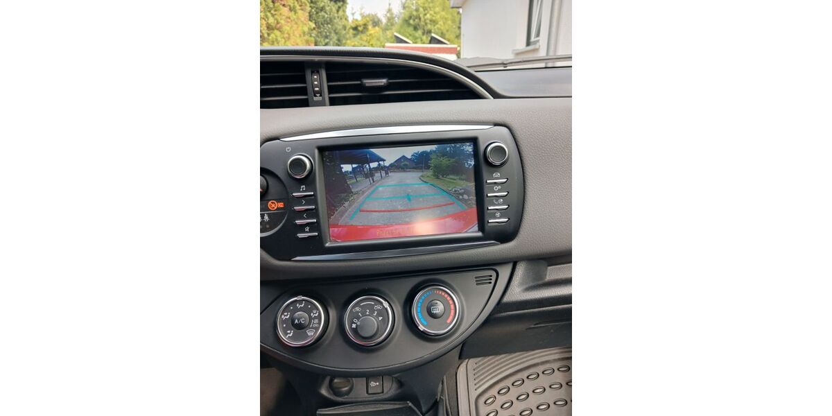 Toyota Yaris 87.081 km 8.500 &euro; Schwanewede 28790