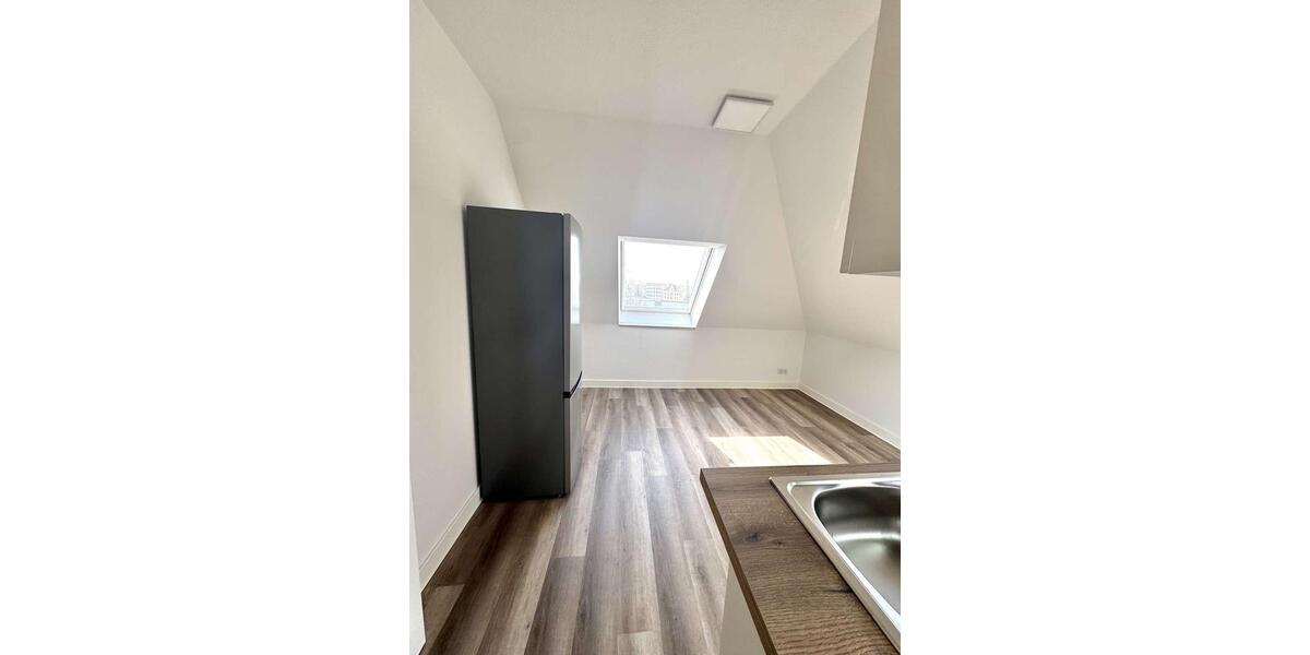 Dachgeschoßwohnung Magdeburg - 1 Zimmer, 52 m&sup2;, 569&euro; | Angebot:25483372