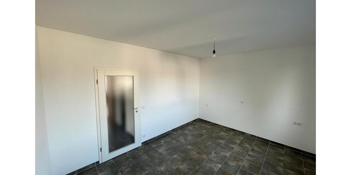 Terrassenwohnung Kirchheim unter Teck - 2 Zimmer, 84 m&sup2;, 1.220&euro; | Angebot:26329407