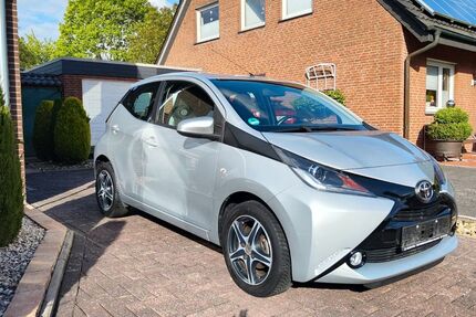 Toyota Aygo (X) 30.831 km 8.750 &euro; Billerbeck 48727