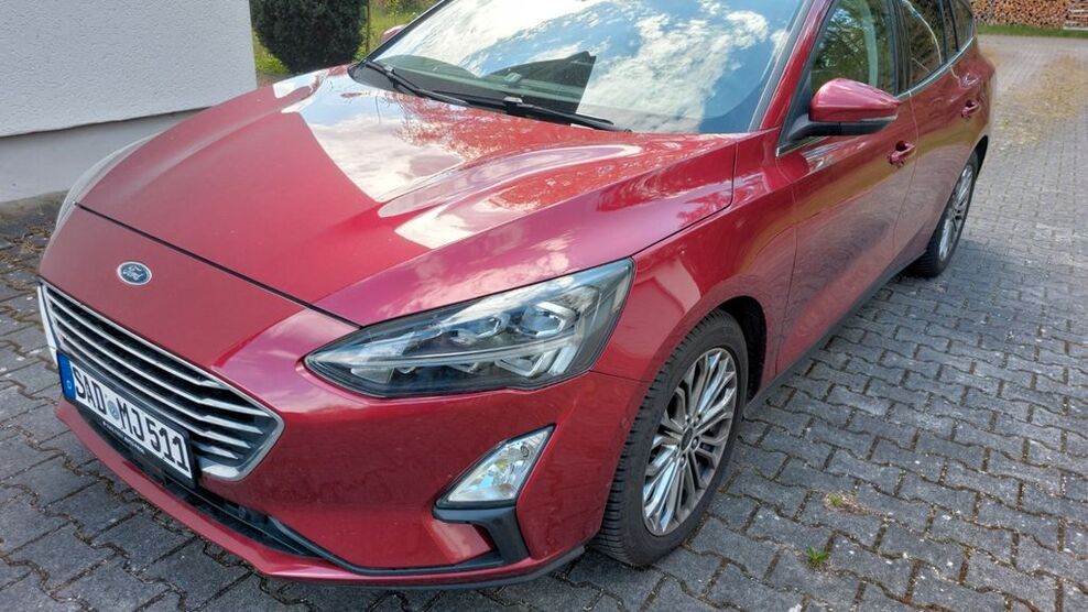 Ford Focus 60.000 km 15.999 € Bodenwöhr 92439