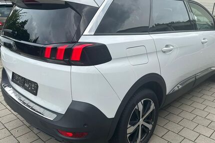 Peugeot 5008 206.000 km 12.900 &euro; Moers 47441