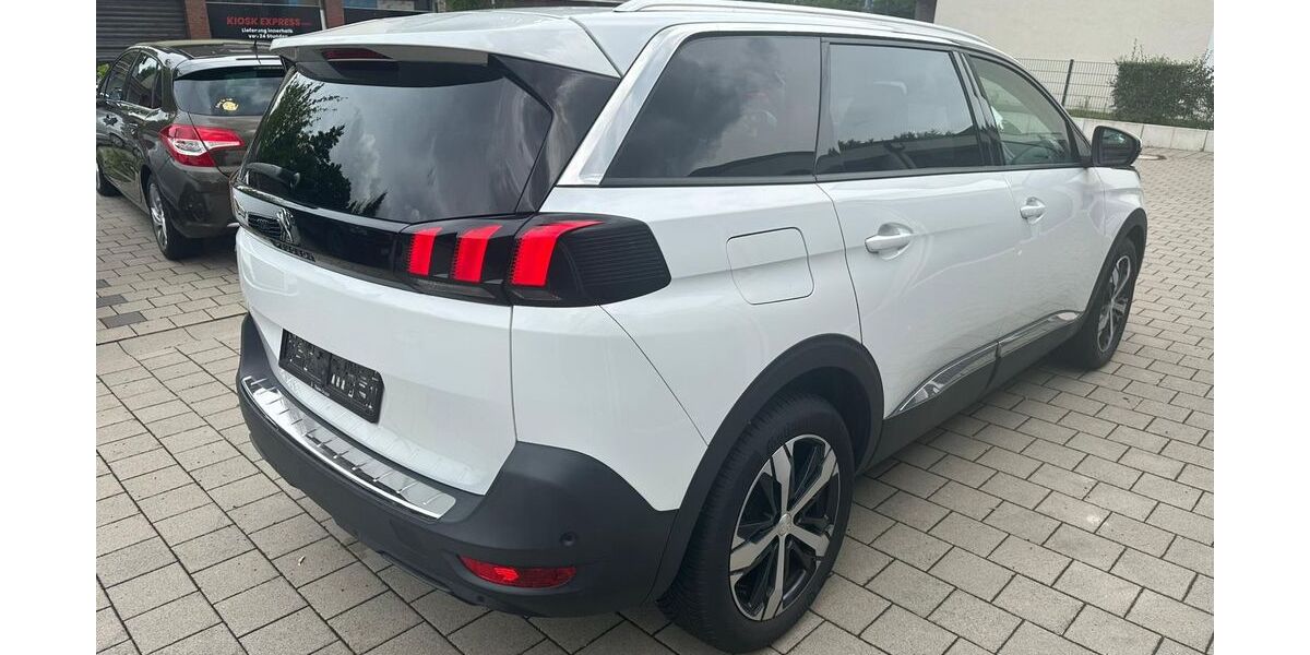 Peugeot 5008 206.000 km 12.900 &euro; Moers 47441