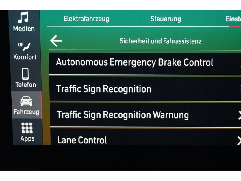 500e Action Carplay Android Automatik 1.Hand