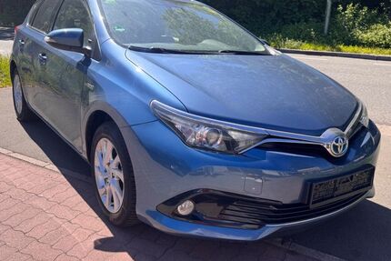 Toyota Auris 134.500 km 12.500 &euro; Kaiserslautern 67659