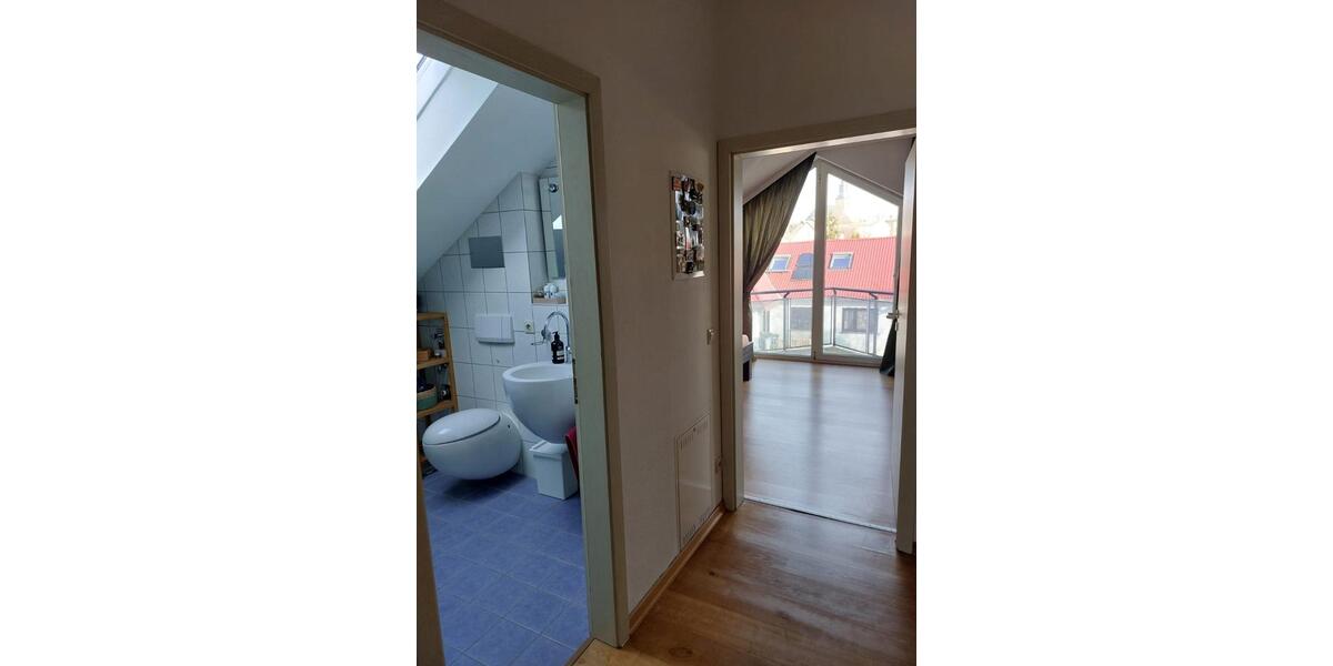 Dachgeschoßwohnung Dreieich - 2 Zimmer, 65 m&sup2;, 900&euro; | Angebot:24976341