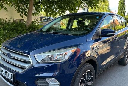 Ford Kuga 62.000 km 12.800 &euro; Marktredwitz 95615
