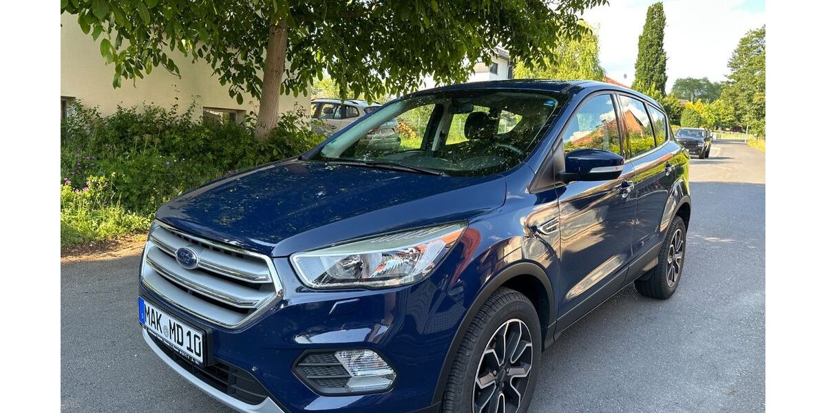 Ford Kuga 62.000 km 12.800 &euro; Marktredwitz 95615