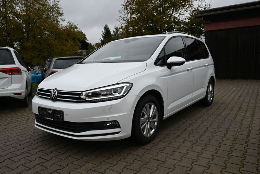 VW Touran 93.000 km 26.200 € Petting /Waging am See 83367
