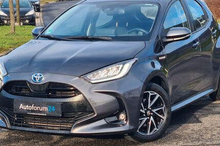 Toyota Yaris 50.000 km 16.499 &euro; Jülich 52428