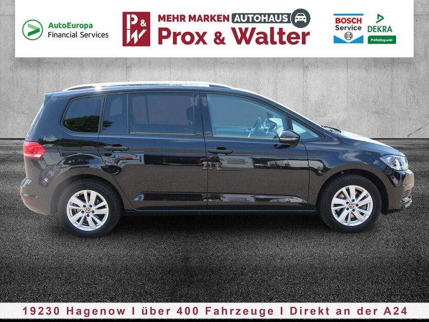 VW Touran 1.5 TSI 7-DSG Comfortline 7-SITZ+NAVI+AHK 22.923 km 32.790 € Hagenow 19230
