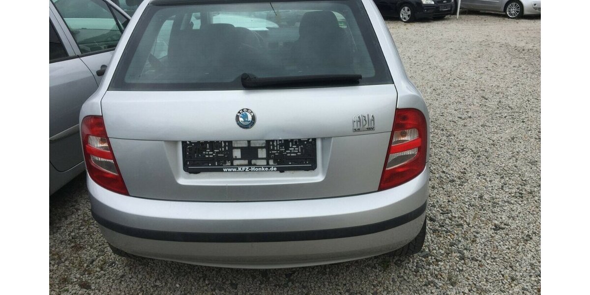 Skoda Fabia Ambiente,Tüv 03/27! 194.000 km 1.450 &euro; Himmelkron 95502